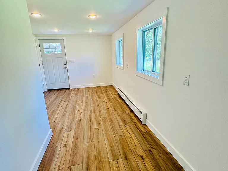 44 Old Lake Rd — Photo 11