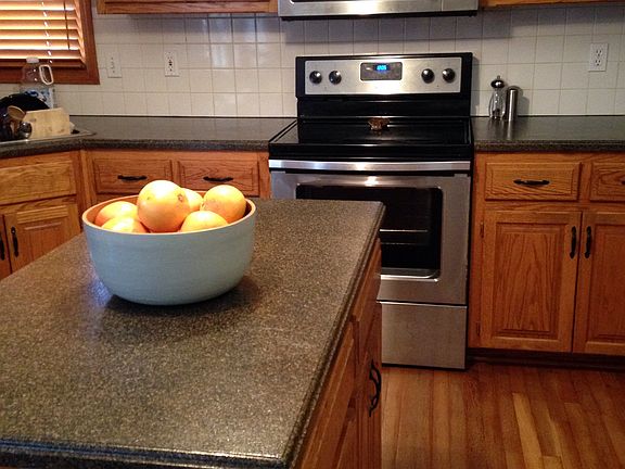 5th image of 1112 White Oak Ln