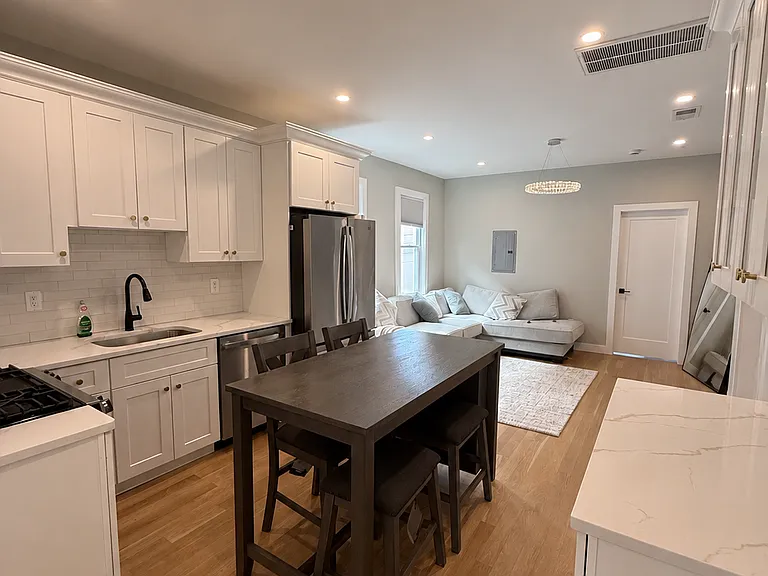 6006 Jefferson St #2 — Photo 7