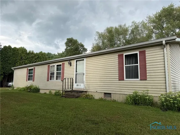 2890 County Road 5, Delta, OH 43515