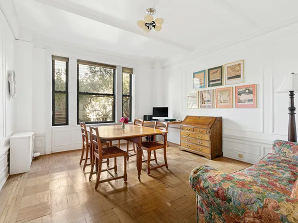 160 West 95th Street image 3 of 9