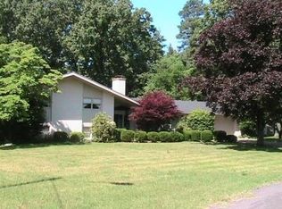 3820 Blenheim Rd, Saint Joseph, MI 49085