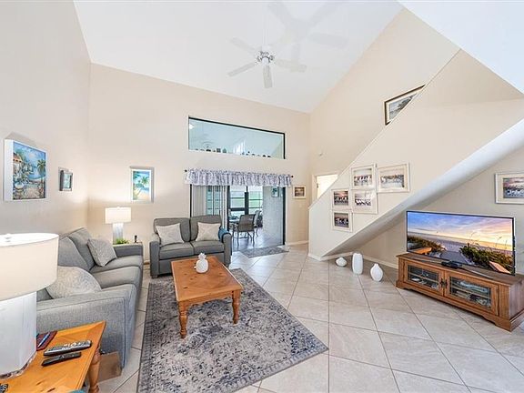 2nd image of 209 Deerwood CIR #11-5