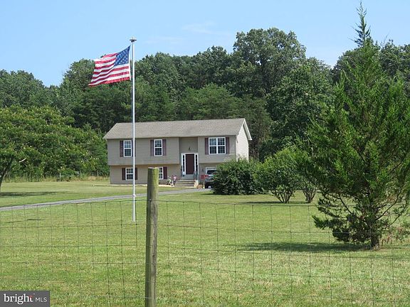3rd image of 23464 Nelson Ln