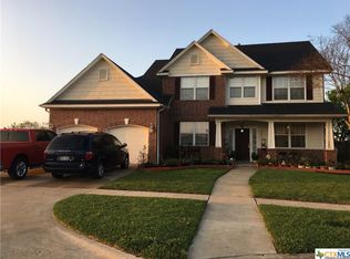 201 Village Grn, Victoria, TX 77904