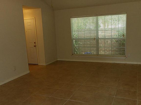 4th image of 9132 Wilcrest Dr #9132