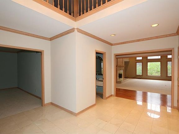 4th image of 8411 Preakness Ln