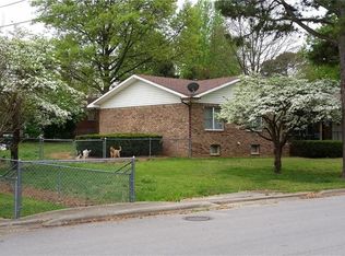 1007 Bobo Ave, Berryville, AR 72616