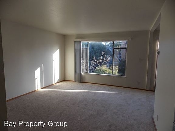 3rd image of 232 29th St APT 9