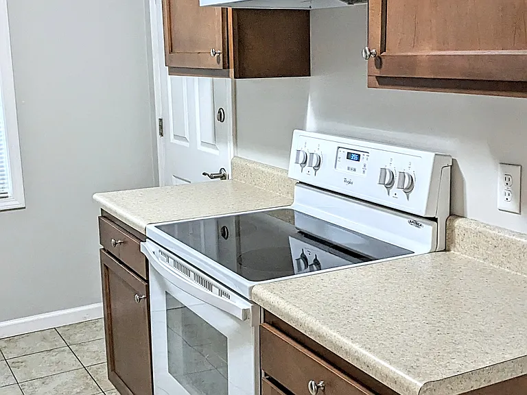 1478 S Central Dr — Photo 8