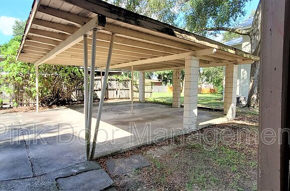 3rd image of 392 W Minneola Ave