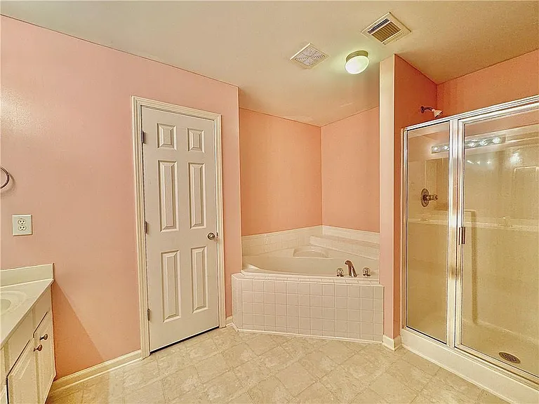 370 Creek Manor Way — Photo 14