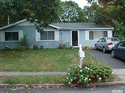 47 Riviera Dr, Selden, NY, 11784