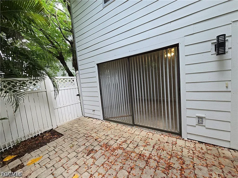 7752 Tamara Lee Ct #103 — Photo 26