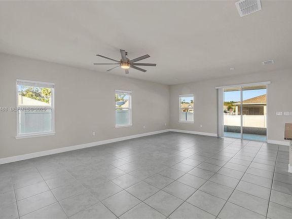 4th image of 303 August Fern Loop