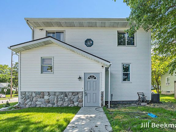 5th image of 2237 Wyoming Ave SW