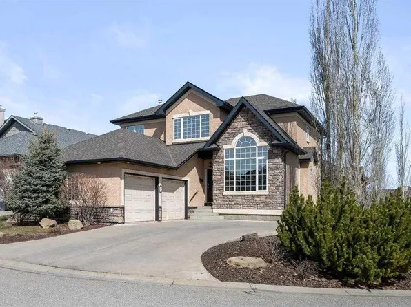 32 S Evercreek Bluffs Cres SW, Calgary, AB T2Y 4P3
