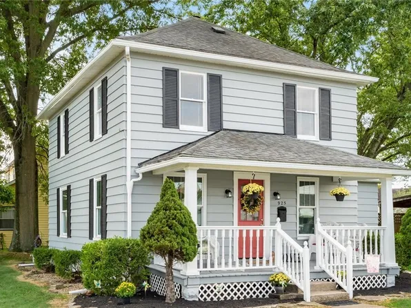 925 Cassingham Ave, Coshocton, OH 43812