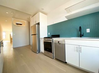 557 17th St #3LE, Brooklyn, NY 11215