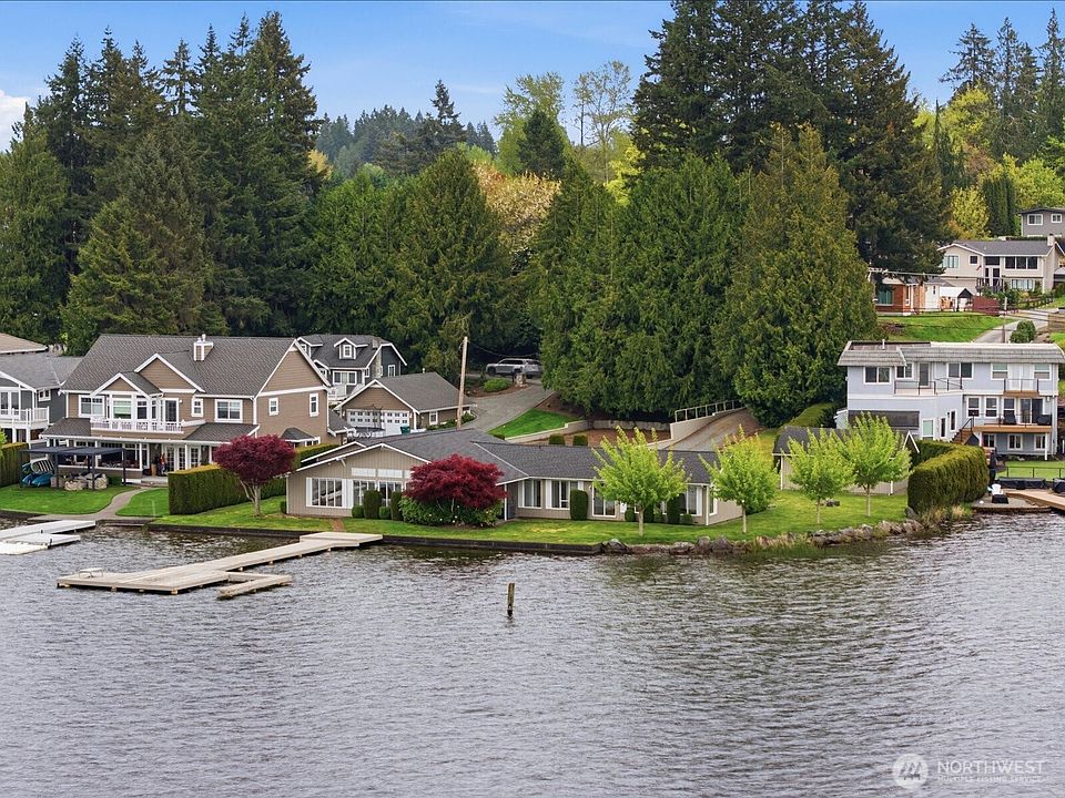 1st image of 1302 E Lakeshore Drive