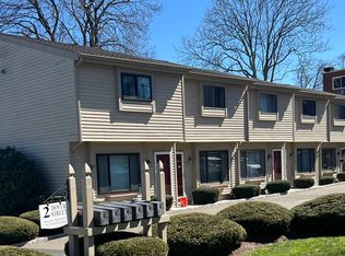 2 Dover St APT 4, Norwalk, CT 06850