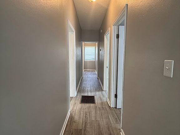 4th image of 1419 Connecticut St