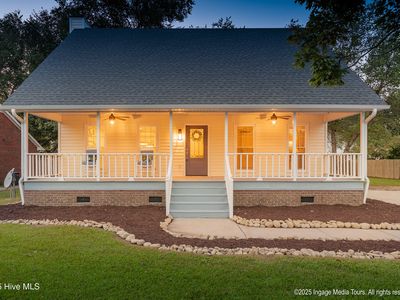 207 Oak Branches Close, Winterville, NC, 28590