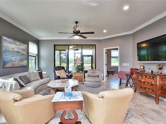 4th image of 2375 Daisy Dr