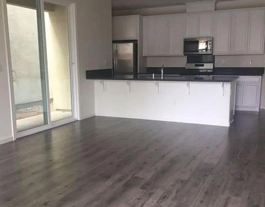 1st image of 11020 International Dr