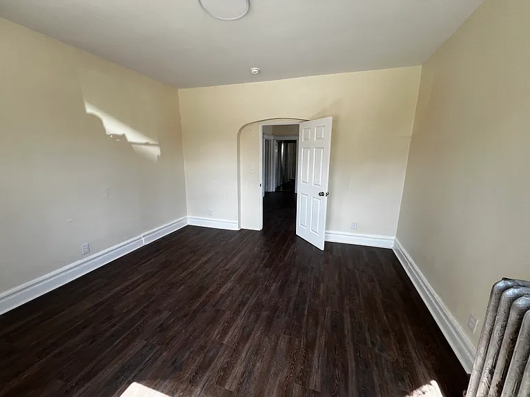 64 Eaton Pl #2 — Photo 22