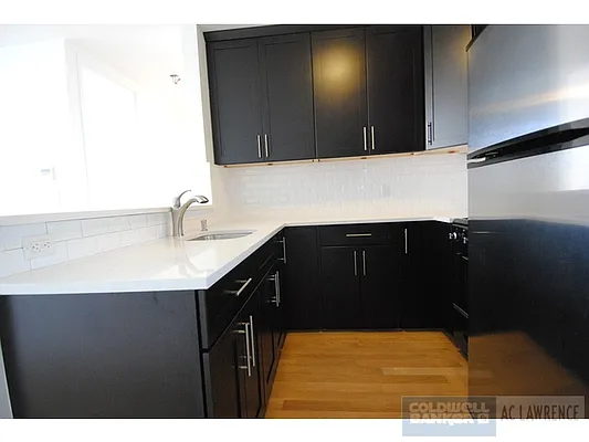 Rented by Aclawrence | media 28