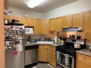 2043 N Wolcott Ave APT 2R, Chicago, IL 60614