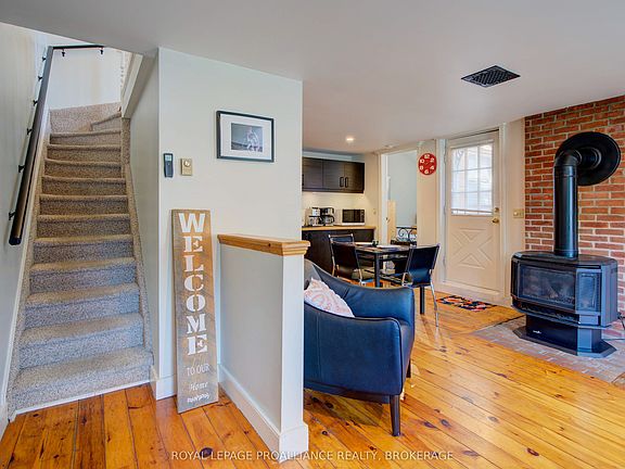 4th image of 160 A Bagot St