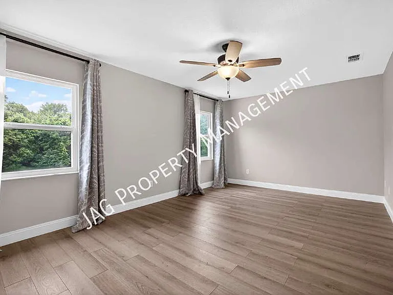 1046 Winter Springs Blvd — Photo 20