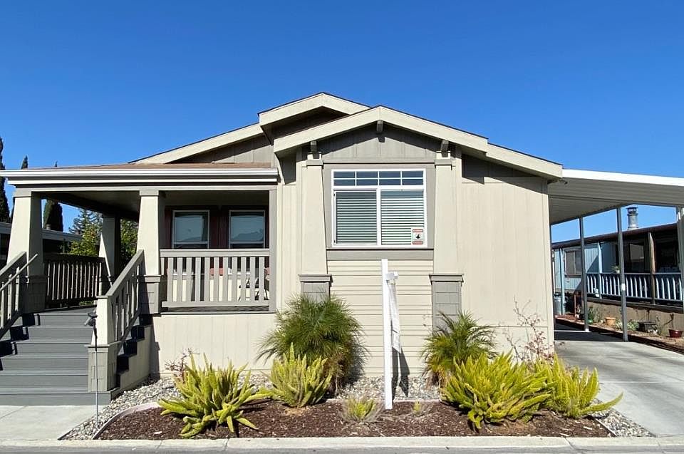1st image of 415 Chateau La Salle Dr Unit 415