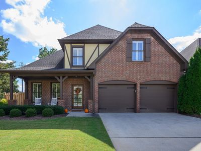 2254 Chalybe Trl, Hoover, AL, 35226