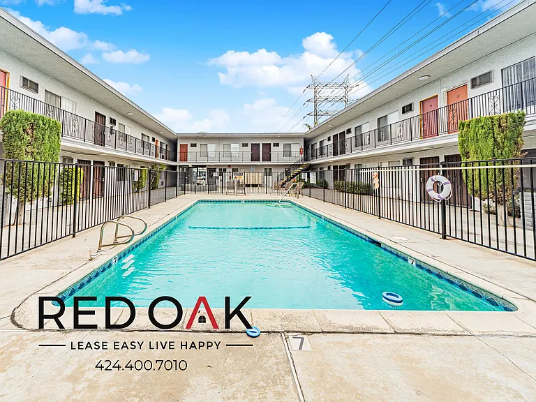 8626 E Artesia Blvd #20 — Photo 3