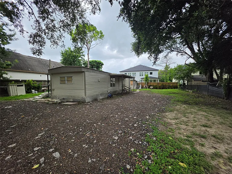 6426 W Bend St — Photo 16