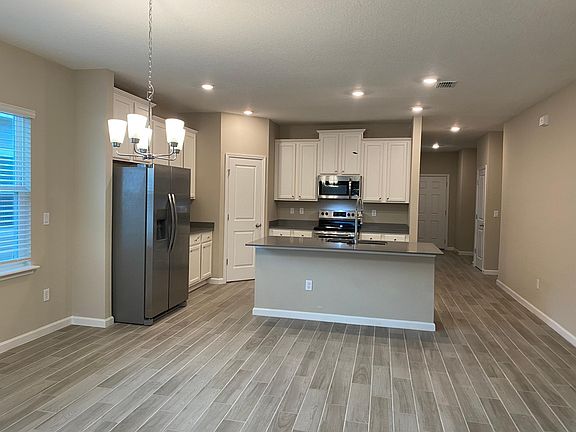 4th image of 2864 Crossfield Dr