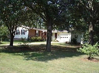 3401 Starmount Dr, Raleigh, NC 27604