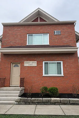 Debby Apartments Photo 1