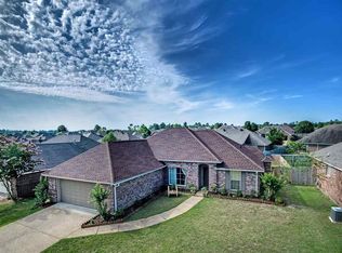 380 Kings Ridge Cir, Brandon, MS 39047