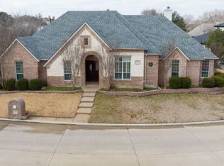 5504 Moorewood Dr, Arlington, TX 76017