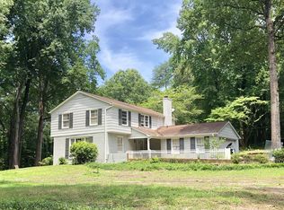 121 Edgecombe Rd, Spartanburg, SC 29307