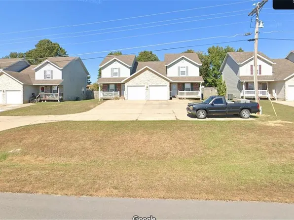 104 Tarawa Ter, Waynesville, MO 65583