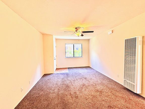 5th image of 548 Bancroft Ave APT 202