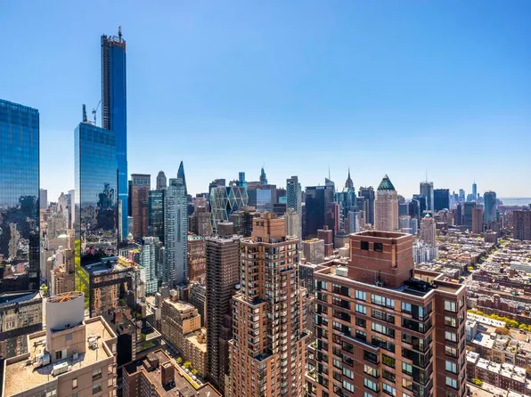 124 West 60th Street image 18 of 25