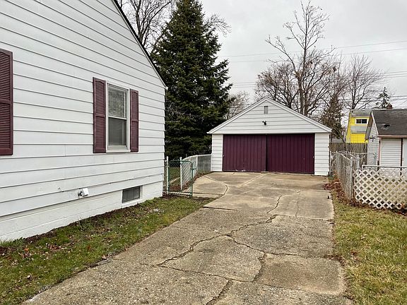 2nd image of 19007 Kenosha St