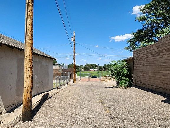 5th image of 314 E Orman Ave