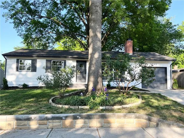 7217 Lowell Dr, Overland Park, KS 66204